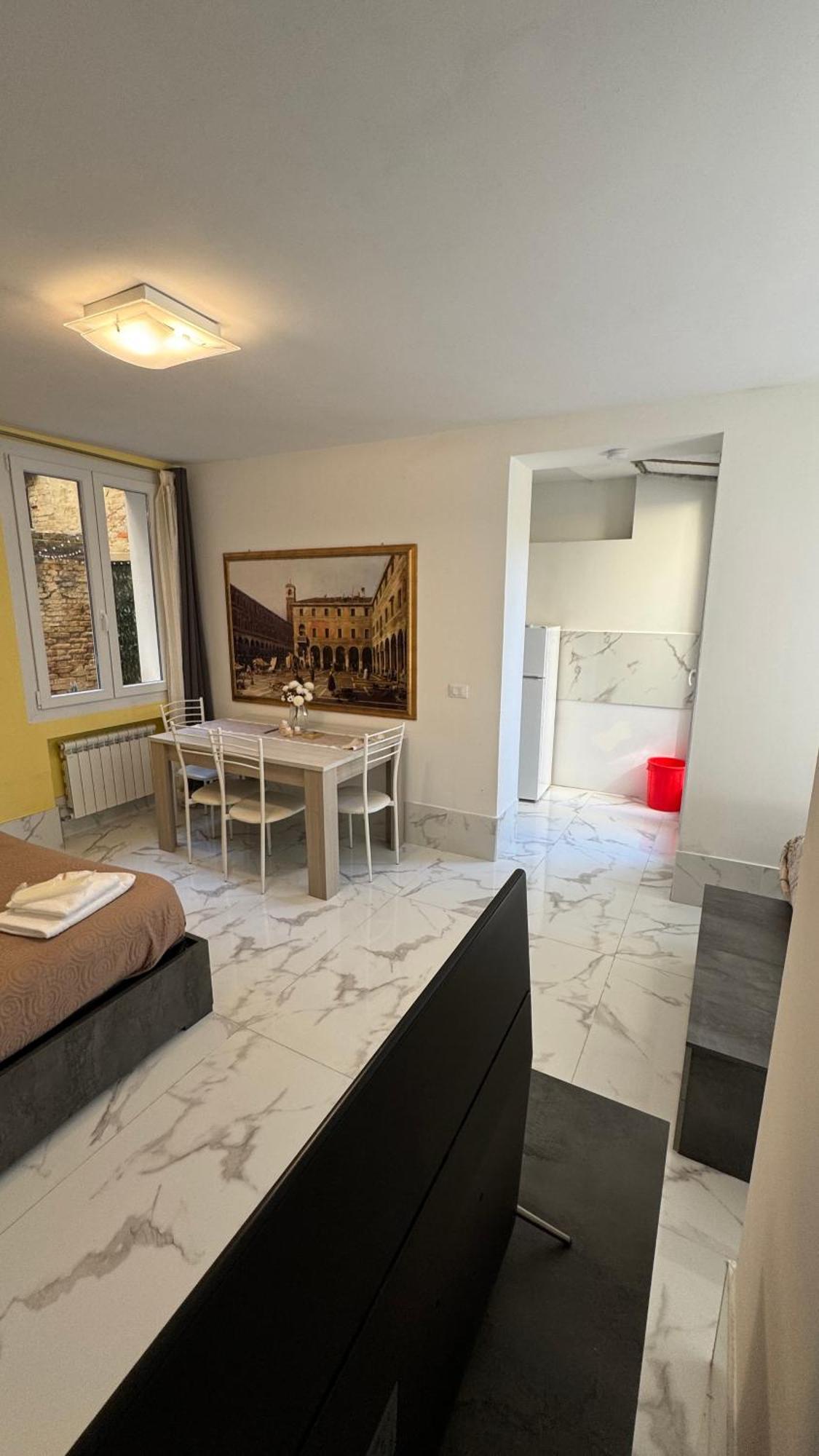 Appartamento Calle De Le Pazienze