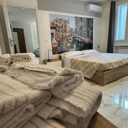 Calle De Le Pazienze Apartments Venice Exterior photo